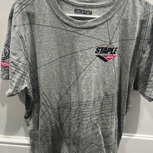 Staple shirt size large in great condition.